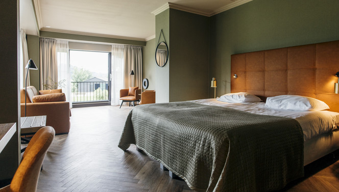 3 persons room with balcony